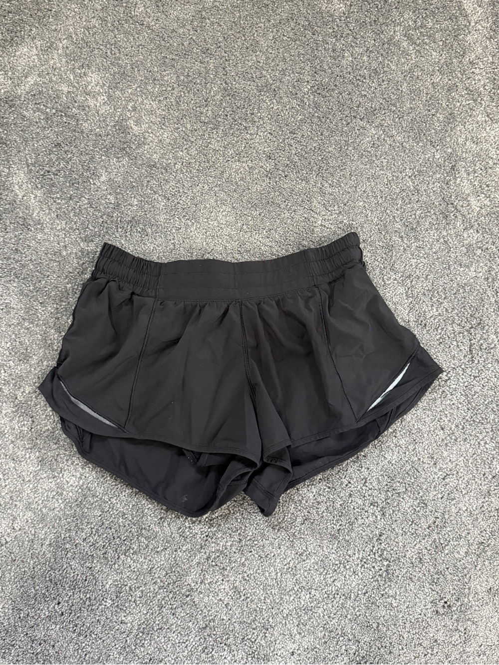 lululemon athletica Black Women's Athletic Shorts with Elastic Waist - Picture 3 of 4